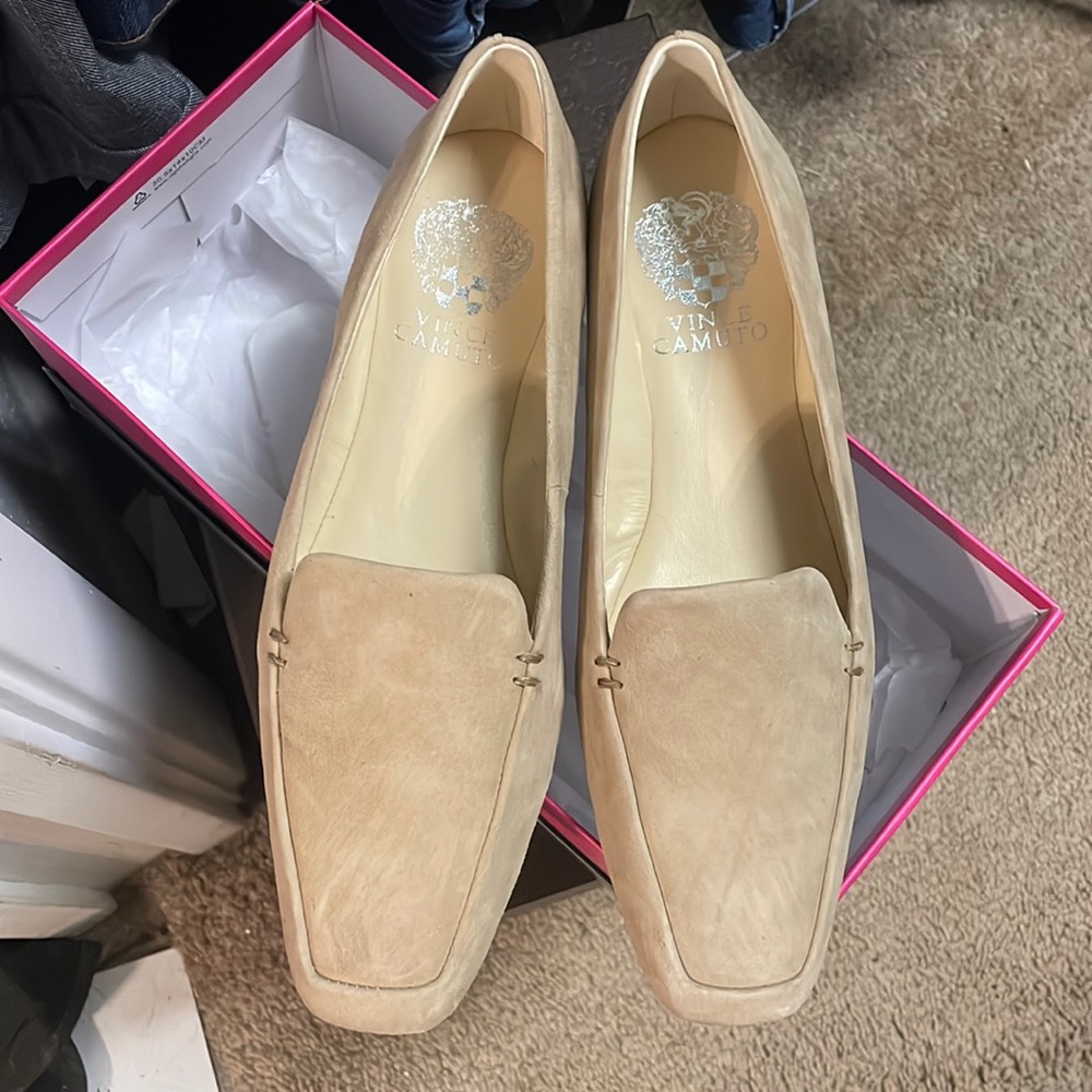 Vince Camuto loafers never worn. Tan suede. Size 7 Womens
